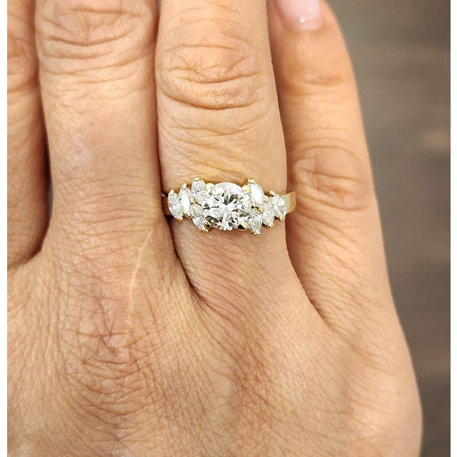Modern 1.07 Ct Diamond Ring Size 6.75 For Sale - Image 3 of 9