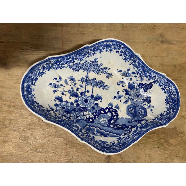 Early 19th Century 19th Century Bowl Blue and White Devonian Shape Bowls- Pair of 2 For Sale - Image 5 of 10