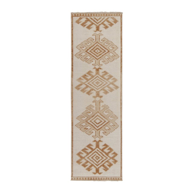 Textile Vintage Tribal Runner in White & Brown Geometric Pattern by Rug & Kilim For Sale - Image 7 of 7
