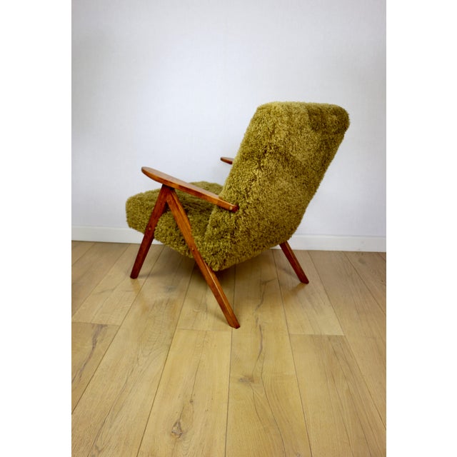 1970s Vintage B-310 Var Lounge Chair with Khaki Long Hair Upholstery, 1970s For Sale - Image 5 of 10