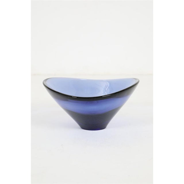 Mid-Century Modern Handcrafted Blue Glass Fruit Bowl by Per Lütken for Holmegaard, 1960s For Sale - Image 3 of 10