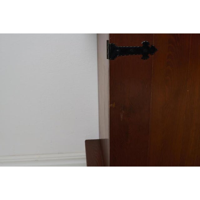 Swedish Modern Stained Pine Cabinet attributed to Otto Dahlin for Åby Möbelfabrik, 1940s For Sale - Image 9 of 11