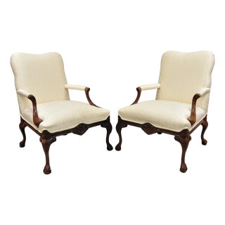Vintage Thomasville Georgian Style Carved Mahogany Lounge Arm Chairs - A Pair For Sale
