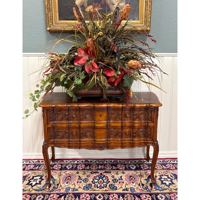 Antique French Chest of Drawers Console Serpentine Carved Walnut Louis XV c.1920 For Sale In Dallas - Image 6 of 18