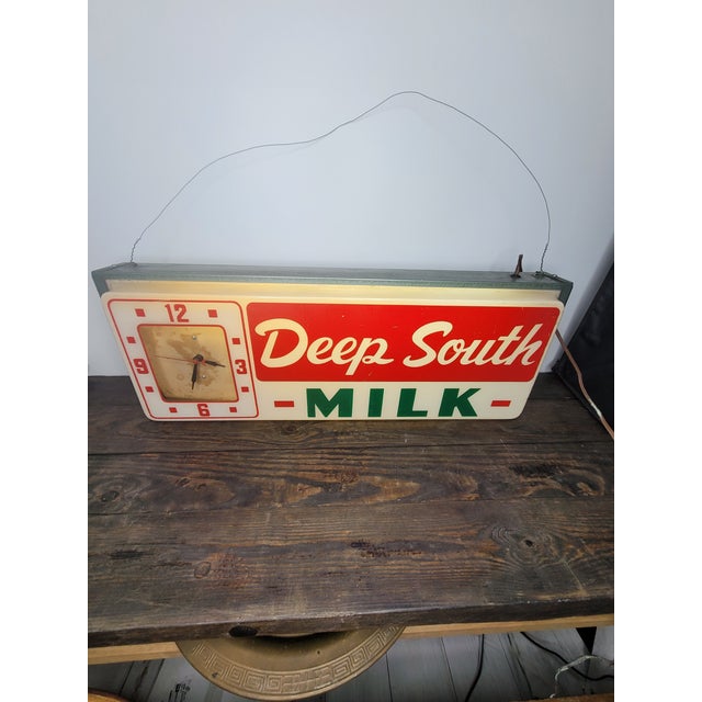 Mid 20th Century Deep South Milk Light-Up Advertising Clock by the Countryman Co. For Sale In Mobile - Image 6 of 12