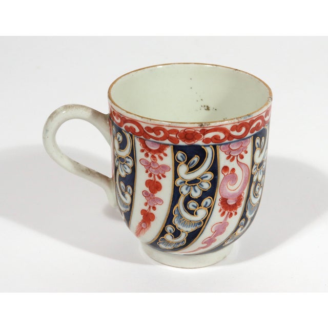 Orange 18th-Century First Period Worcester Porcelain Queen Charlotte Pattern Large Coffee Cup and Saucer For Sale - Image 8 of 14