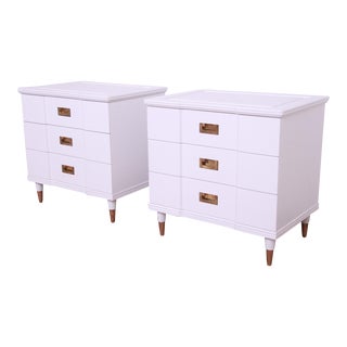 John Widdicomb Mid-Century Modern White Lacquered Nightstands, Pair For Sale