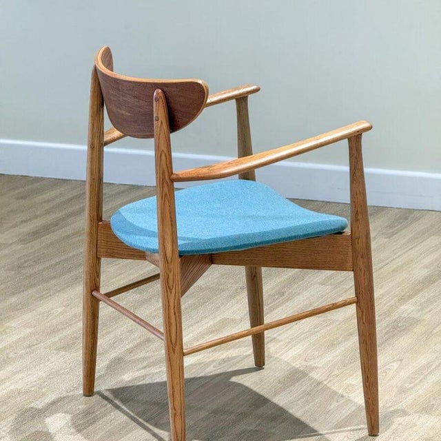 Mid-Century Danish Elm and Teak Lounge Chair For Sale - Image 3 of 9