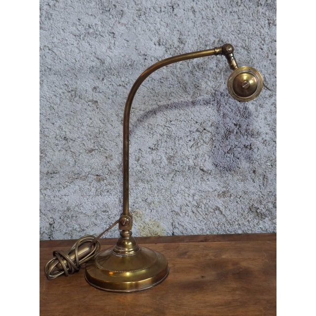 Art Nouveau Belle Époque Desk Lamp in Brass with Articulated Arm, 1890s For Sale - Image 9 of 10
