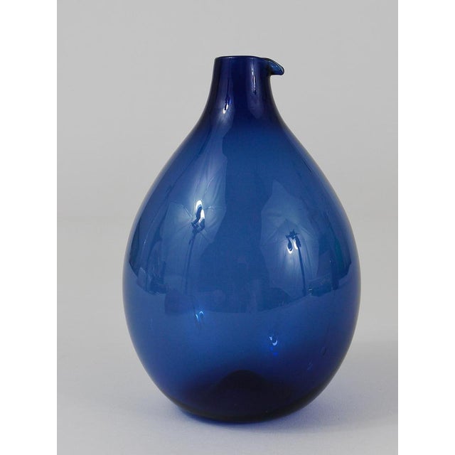 Blue Bird Bottle Glass Vase attributed to Timo Sarpaneva for Iittala, Finland, 1950s For Sale - Image 3 of 15