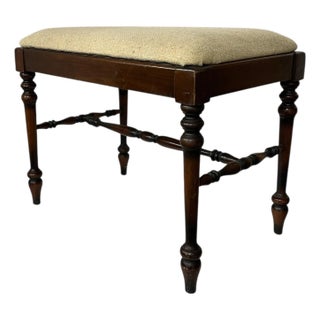 Vintage Mid Century English Country Style Bench / Ottoman For Sale