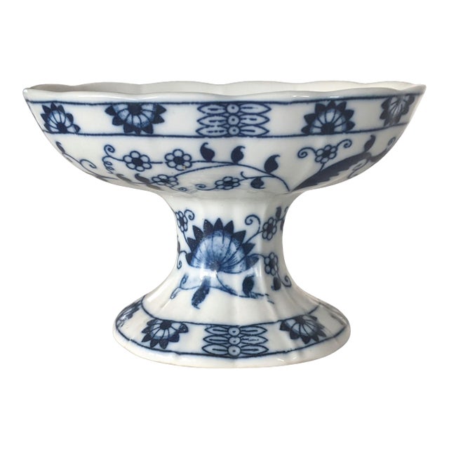 Vintage Blue Onion Porcelain Pedestal Soap Dish Holder For Sale