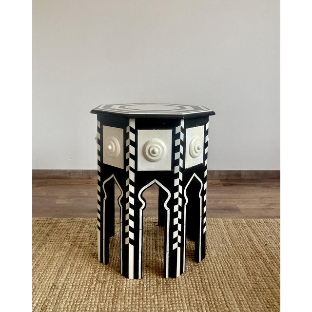 Hollywood Regency Side Table in the style of Martyn Lawrence Bullard with Faux Ivory Details, 2010s, in Flawless...