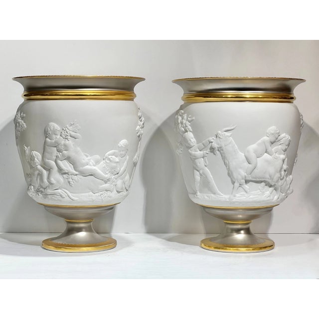French Pair Paris Porcelain Cachepots / Vases - Louis XV XVI Style For Sale - Image 3 of 5