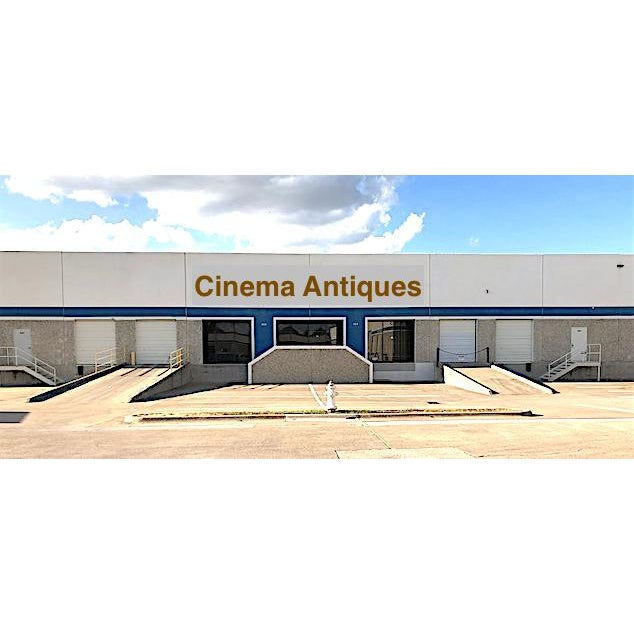 Wood Mid Century Usa Made Complete Mitchell Motion Picture Camera Displayed on a British Made Moy Mini Geared Head and American Wood Tripod Legs. For Sale - Image 7 of 9