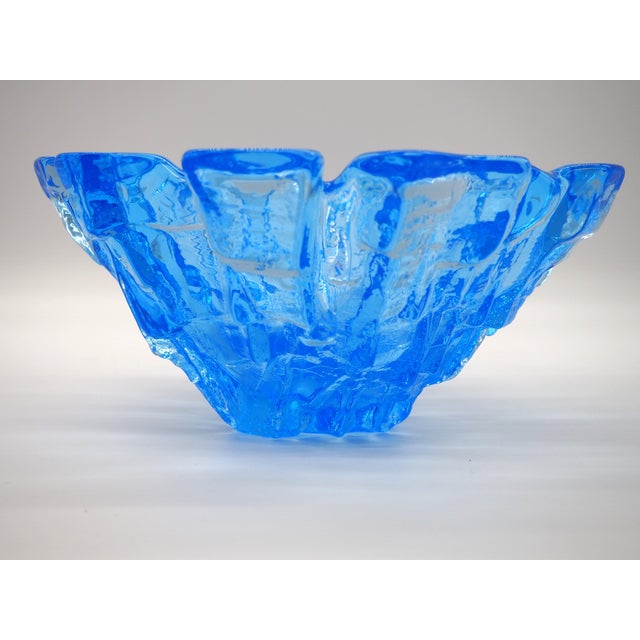 Full Lead Crystal Bowl by Mats Jonasson for Målerås Glassworks, Sweden, 1970s A wonderful heavy and rustic full lead...