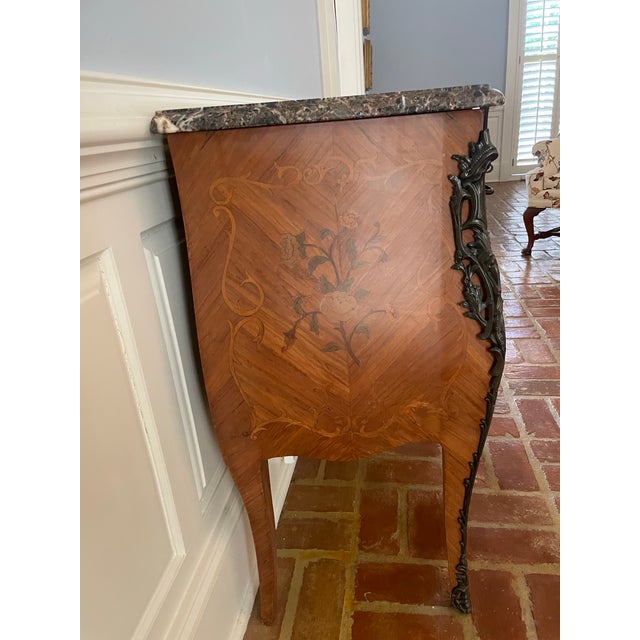 Late 19th Century French Louis XV Style Marble-Top Bombé Chest For Sale - Image 4 of 8