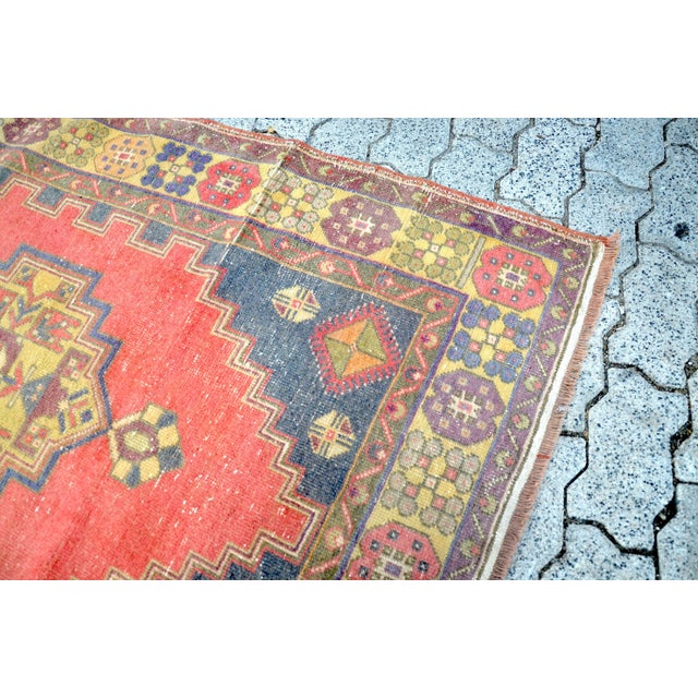 1960s Vintage Flower Design Handmade Rug For Sale - Image 9 of 11
