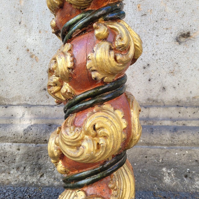 Solomonic Columns in Carved, Gilded and Polychrome Wood, 18th Century, Set of 2 For Sale - Image 17 of 18