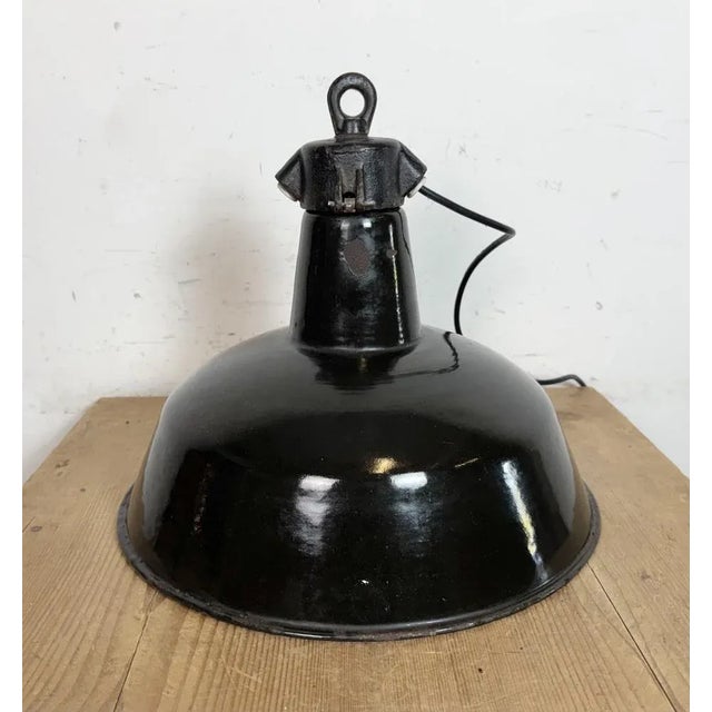 Industrial Black Enamel Factory Lamp with Cast Iron Top from Elektrosvit, 1950s For Sale - Image 13 of 18