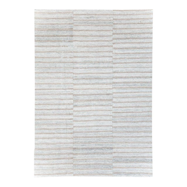 Galerie Shabab Collection Mid-20th Century Handmade Turkish Flatweave Kilim Accent Rug For Sale