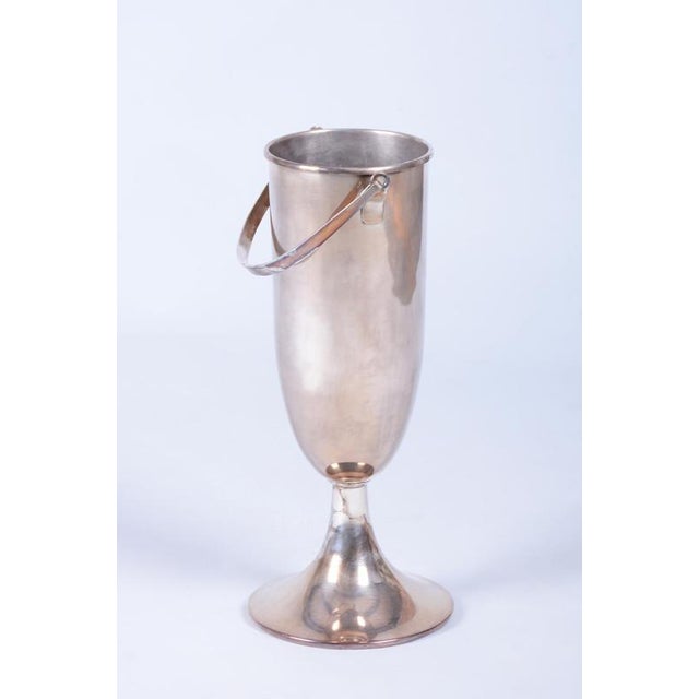 This elegant standing champagne cooler dates back to 1920s France and is a quintessential example of Art Deco style. It is...