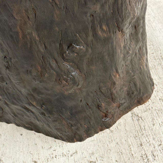 Mid 20th Century Dark Brown Free-Form Reclaimed Tree Trunk Side Pedestal For Sale In New York - Image 6 of 9
