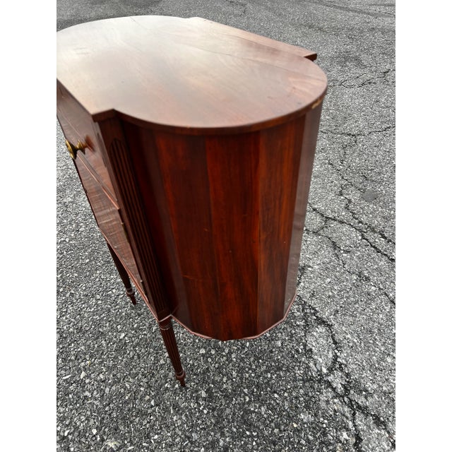 Oxblood Red Antique Sheraton Astragal Sewing Stand Table, Philadelphia, Circa 1810s For Sale - Image 8 of 13