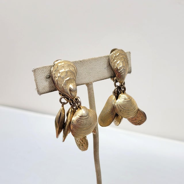 Modern Vintage 1980 Signed Napier Goldtone Shell Cluster Dangle Clip Earrings - 2 Pieces For Sale - Image 3 of 8