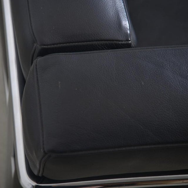 Vintage LC2/3 Three-Seater Sofa in Black Pelle Leather by Le Corbusier, 2000s For Sale - Image 13 of 18