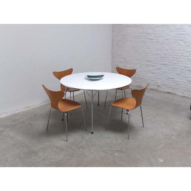 3600 Round Table by Arne Jacobsen for Fritz Hansen, 1978 For Sale - Image 12 of 15