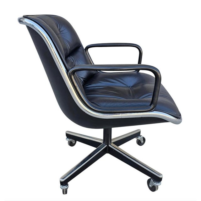 MCM to Modern Executive Armchair by Charles Pollock for Knoll Black Leather & 4 Prong Swivel Base For Sale - Image 10 of 18