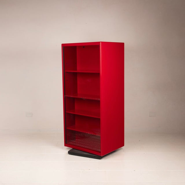 1980s Double-Face Rotating Bookcase / Cabinet in Red Lacquer by Cini Boeri for Arflex, 1980 For Sale - Image 5 of 18