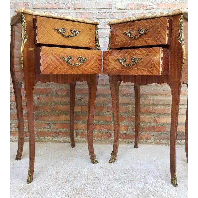 Antique Louis XV French Marquetry Marble Top Nightstands, Set of 2 For Sale - Image 5 of 17