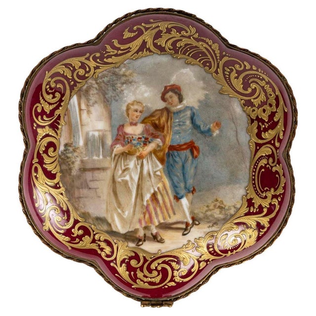 White Napoleon III Porcelain Box from Sèvres For Sale - Image 8 of 8