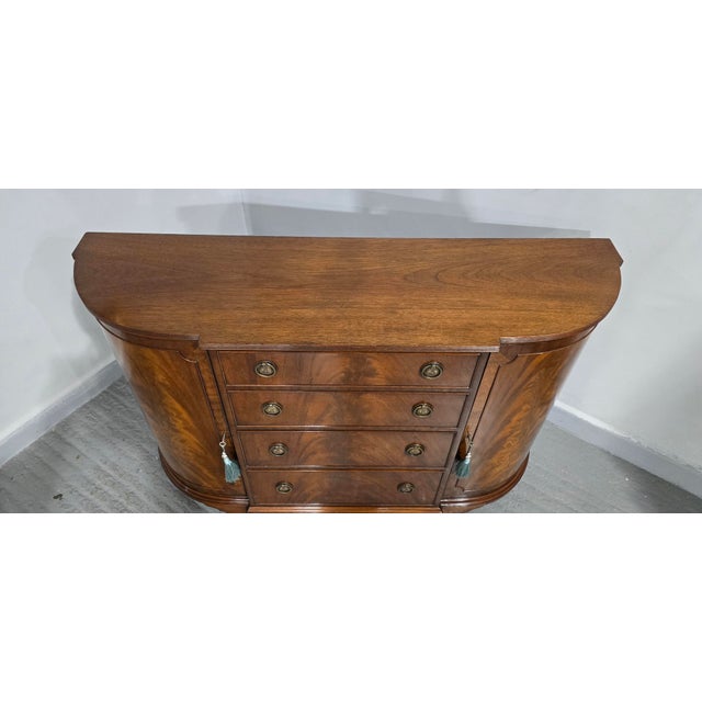 Small Mahogany Bowed Sideboard, 1920 For Sale - Image 6 of 13
