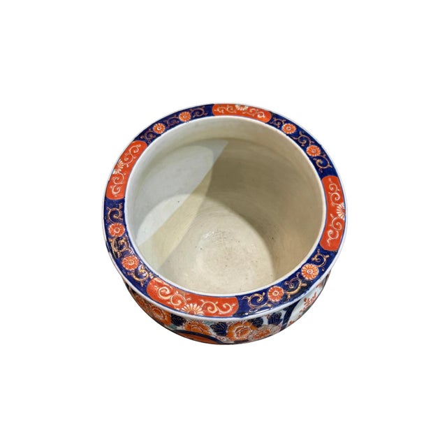 Imari Porcelain Plant Pot, 1890s, in Flawless conditions. Designed 1890 to 1919