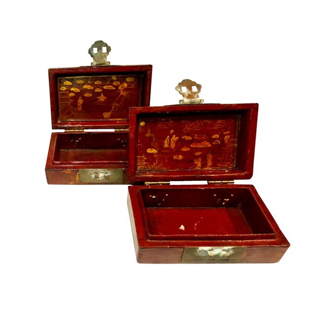 Figurative Early 19th Century Chinese Boxes With Oriental Figures - a Pair For Sale - Image 3 of 8