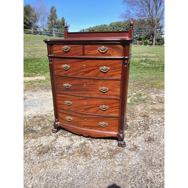 Antique Walnut Eastlake Victorian Chest of Drawers with 6 Drawers 1870s An antique six drawer walnut Eastlake or Victorian...