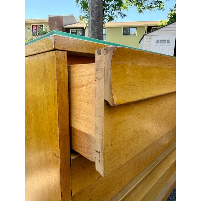American of Martinsville 6 Drawer Dresser MCM Mid-Century Modern Dovetail Joinery Brass Legs and Accents and Glass Top For Sale - Image 11 of 12