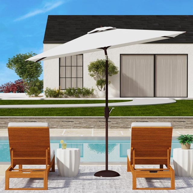 Relax in the shade with our sleek and practical Kamen rectangular market umbrella. A summer favourite, our streamlined...