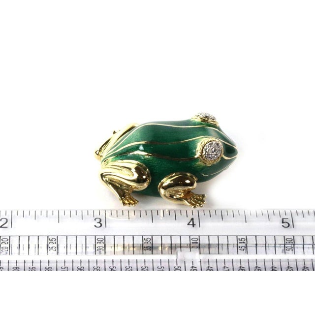 Gold 18k Yellow Gold Diamond 3D Enamel Frog Brooch For Sale - Image 8 of 8