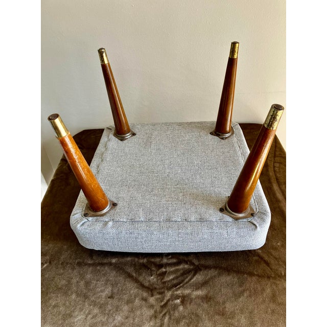 Mid-Century Modern Tapered Walnut and Brass Footstool Ottoman in Textured Gray Tweed For Sale - Image 11 of 14