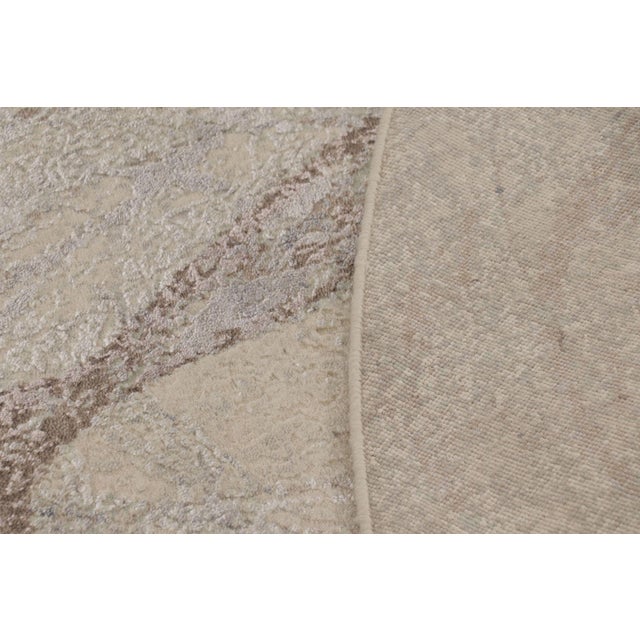 Metal Rug & Kilim’s Modern Circle Rug, Bold Abstract Patterns in Silver-Gray and White For Sale - Image 7 of 7