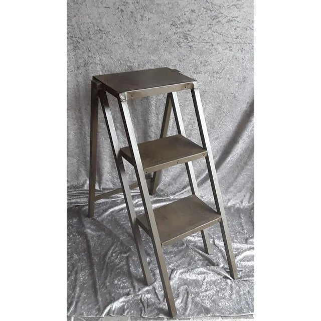 Vintage Industrial Step Ladder in Metal, 1950s, in Good conditions. Designed 1950 to 1959
