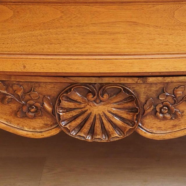 Three-drawer chest of drawers in the Louis XV style, made around 1900 in the tradition of 18th-century French models. The...