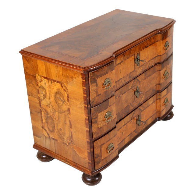 Baroque Chest of Drawers in Walnut, Braunschweig, Germany, 1780 For Sale