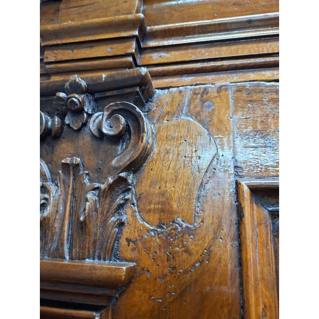 Wood Late Baroque Genoese Linen Wardrobe in Walnut, 17th Century For Sale - Image 7 of 18