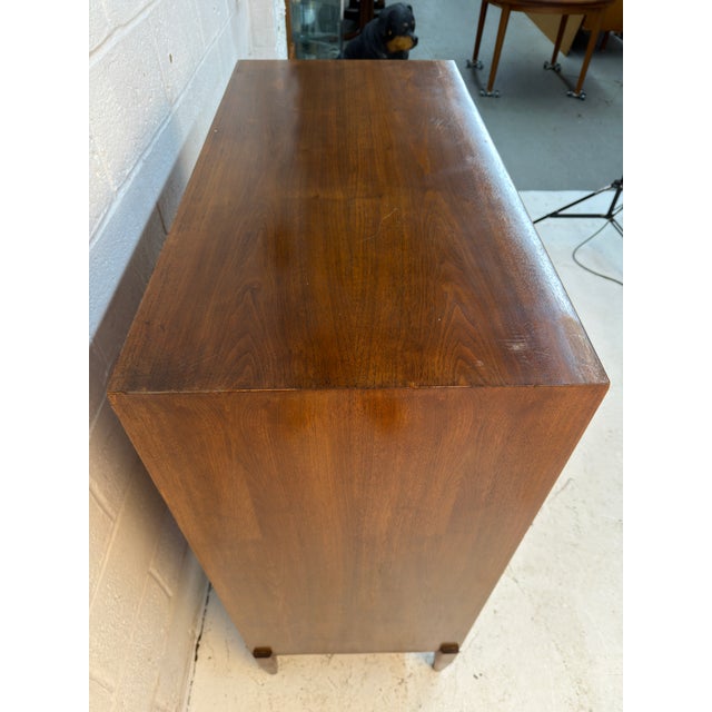 Wood Mid-Century Modern Walnut Highboy Dresser With Sculptural Pulls For Sale - Image 7 of 17