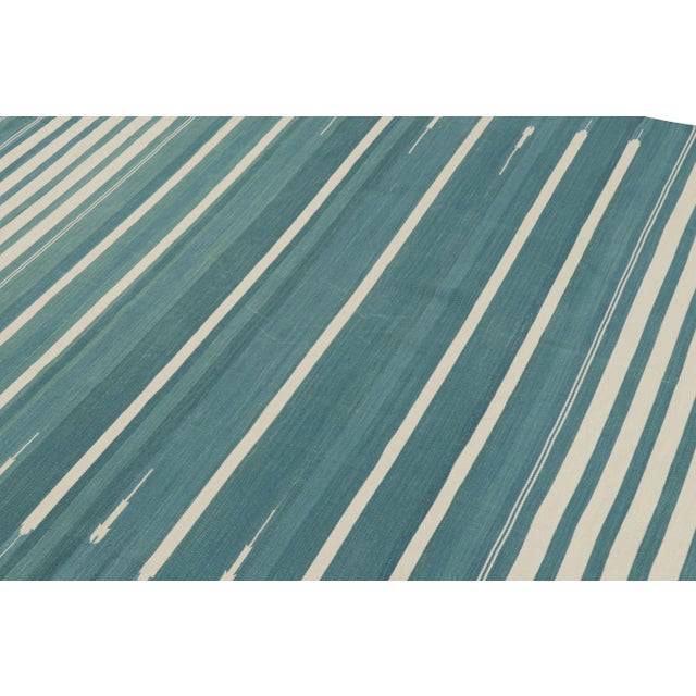 This contemporary 8x12 Dhurrie flat weave is an exciting new entry in Rug & Kilim’s esteemed custom-capable collection....